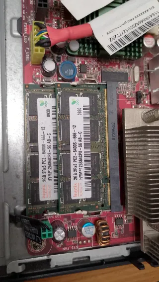 Lenovo Mini PC , teclado,ratón y monitor 