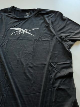 Camiseta Reebok Negra Talla XL