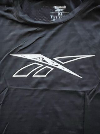 Camiseta Reebok Negra Talla XL