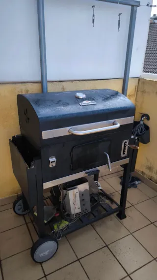 Barbacoa Kingstone Negra y Plateada