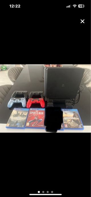 PS4 Slim 1TB + 4 Mandos