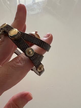 Reloj pulsera dorado y camel Carude