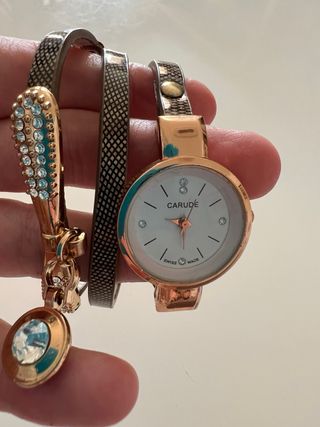 Reloj pulsera dorado y camel Carude