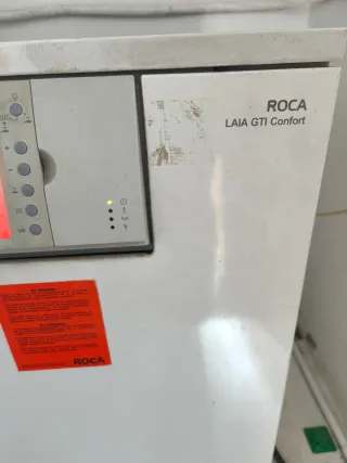 Caldera gasoil Roca Laia y depósito de 1000L 