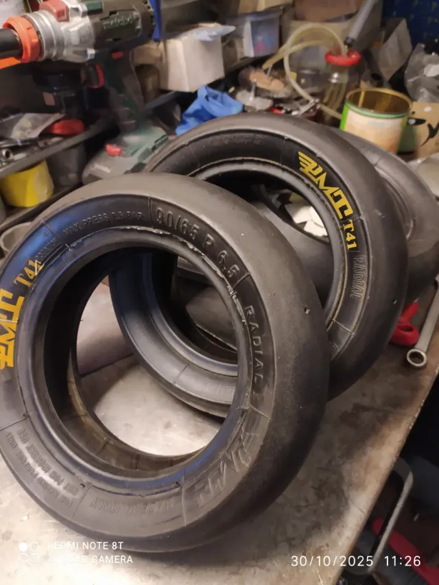 Set 2 Gomme PMT T41 6.5