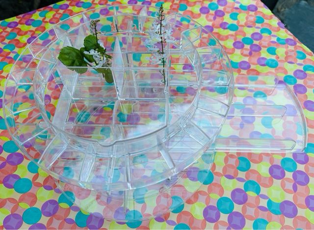 Organizador de cosméticos giratorio