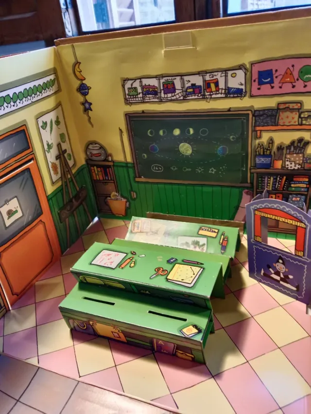 L'ESCOLA DE LES TRES BESSONES