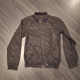 Chaqueta cortavientos Pull&Bear M