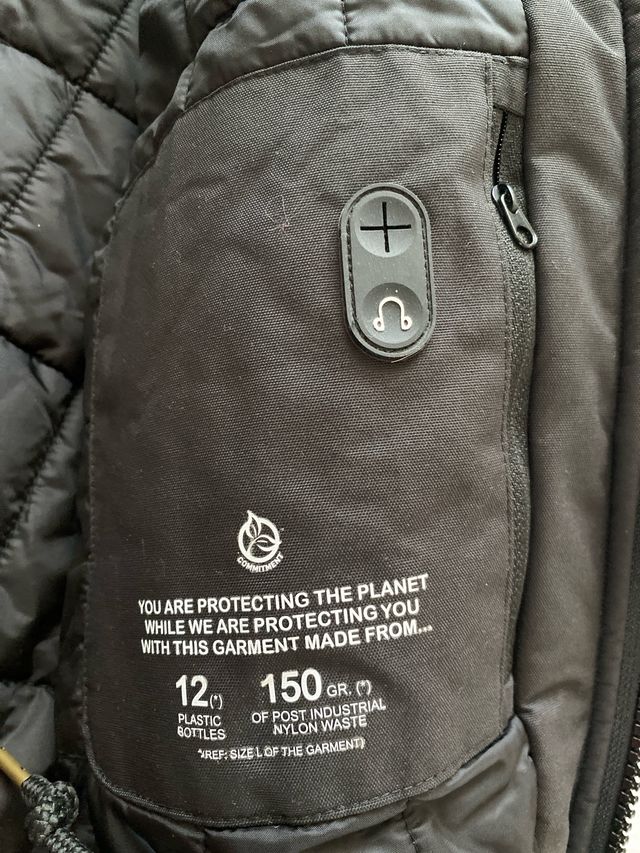 Chaqueta Ternua Negra con Capucha