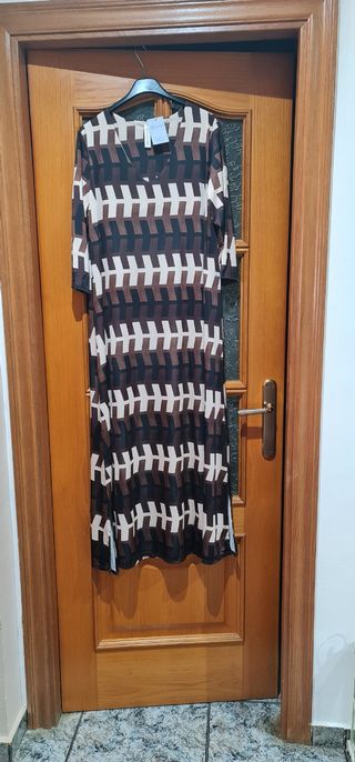 Vestido de Bonaire,Punto de seda nuevo a estrenar