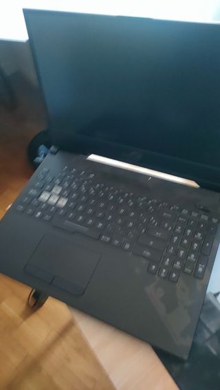 Portátil Gaming ASUS ROG