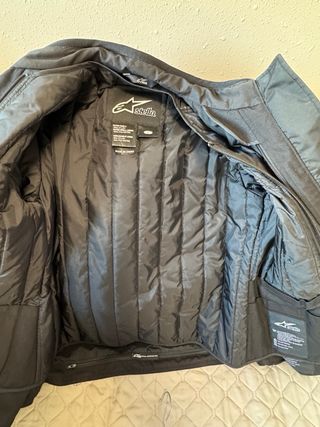Chaqueta moto Stella mujer. Talla-L. Como nueva.