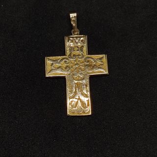 Colgante Cruz de oro de 18k, 4.89 g.