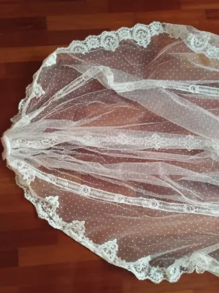 Vestido de Novia, velo y cancán.