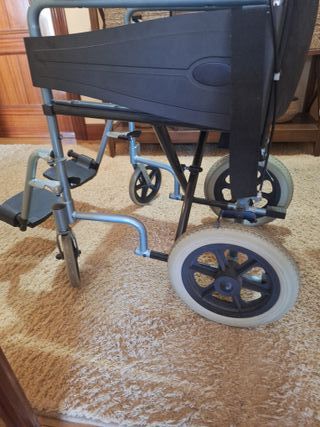 Silla de ruedas en perfecto estado