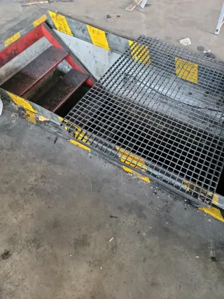 Traspaso Taller Mecánico 700m²
Por jubilacion