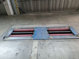 Traspaso Taller Mecánico 700m²
Por jubilacion