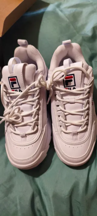 Deportivas fila disruptor nuevas talla 38