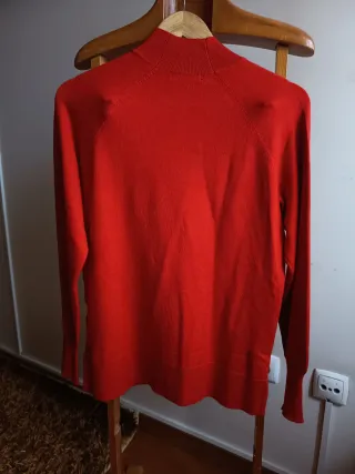 Camisola Gola Subida Vermelha