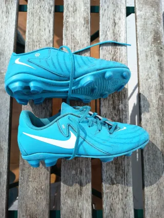 Botas de fútbol niño Nike T34