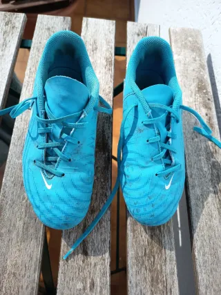 Botas de fútbol niño Nike T34