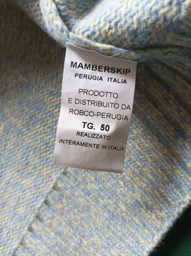 Maglione con zip e toppe