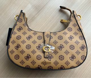 Bolso Guess Marrón y Dorado