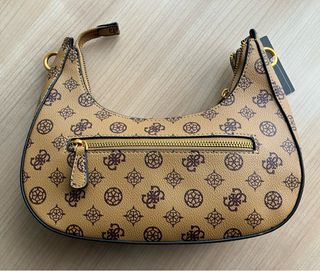 Bolso Guess Marrón y Dorado