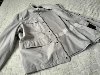 Chaqueta beige hombre