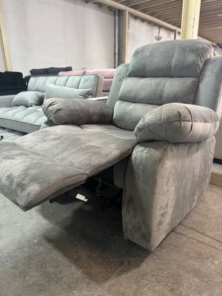 Sillón relax gris terciopelo 