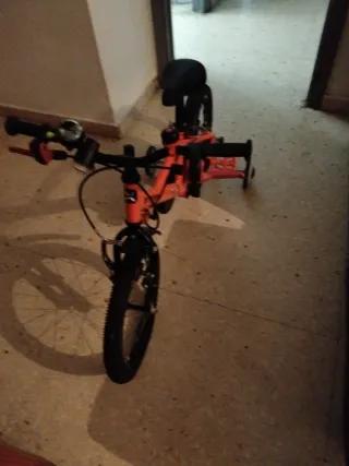 Bicicleta infantil naranja 4-6 años