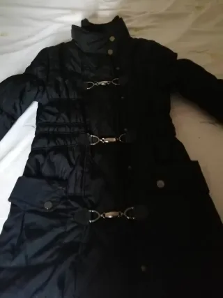 Chaqueta acolchada mujer negra