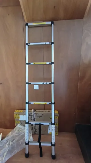 Escalera telescópica nueva