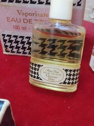 Set di flaconi di profumo retrò Dior CH Moschino Cartie