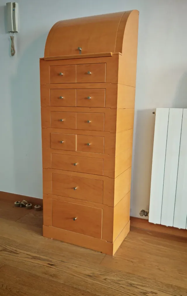 Cómoda Lia Giorgetti madera