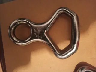 Ochos marca Edelrid.