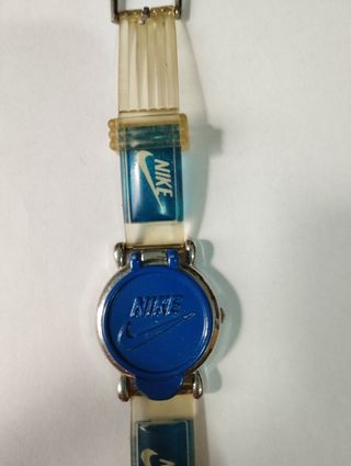 Reloj Nike Vintage Azul y Plateado