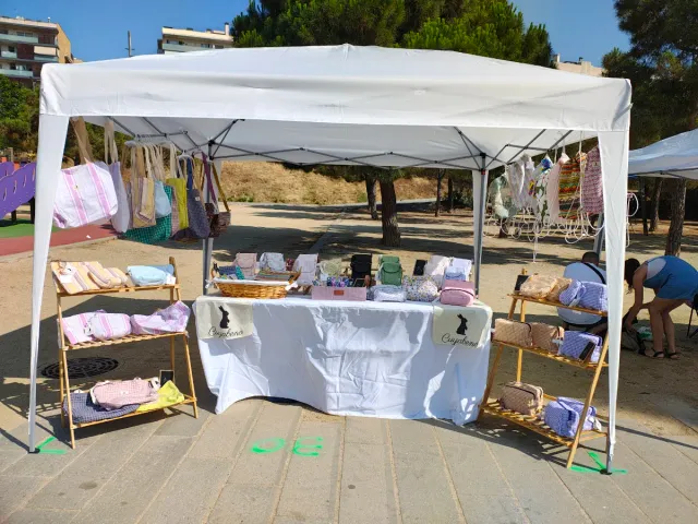 Carpa plegable 3x3 blanca con laterales .