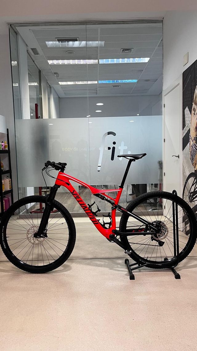 Epic FSR Expert Carbon World Cup