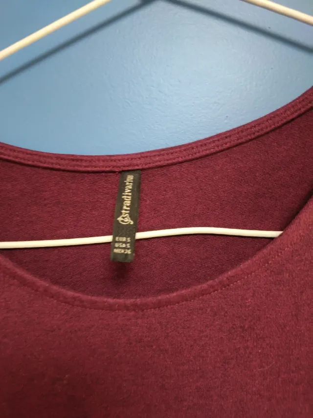 Vestido granate manga larga