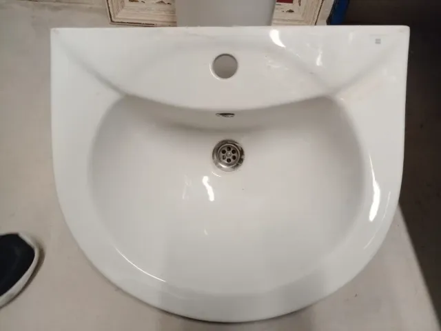 Lavabo de porcelana blanco
