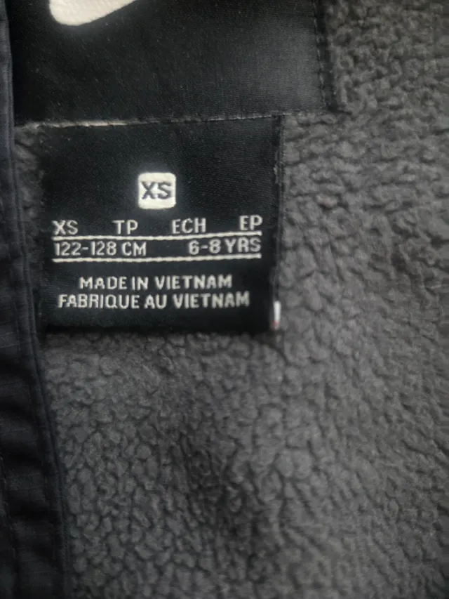 Giubbotto Nike con stemma calcio