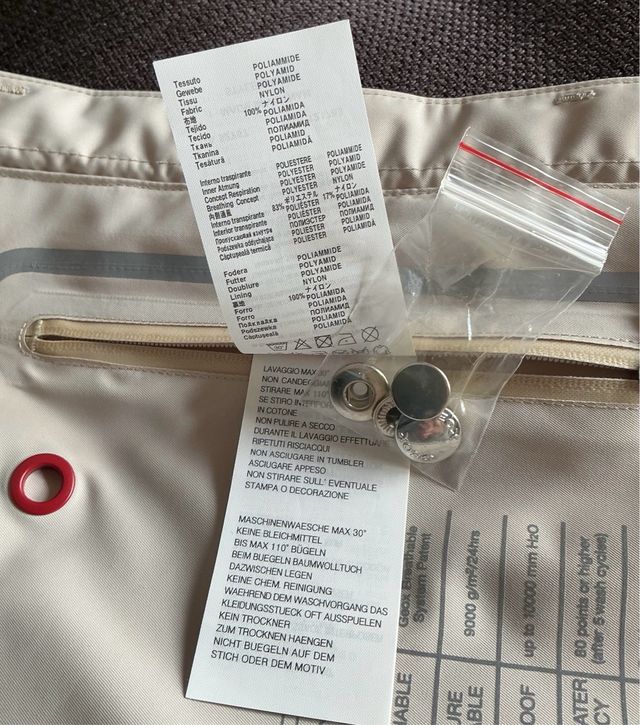 Chaqueta impermeable Geox beige