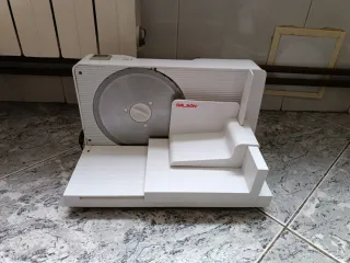 Cortafiambres Eléctrico Palson