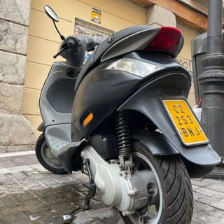 Piaggio Zip SP 50 Scooter
23000 kms