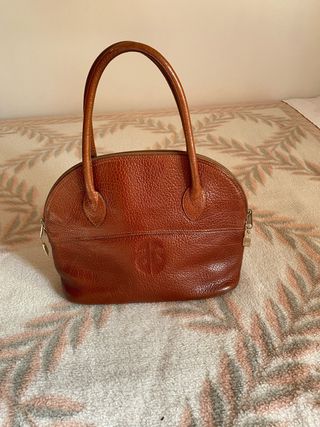 Bolso de piel marrón