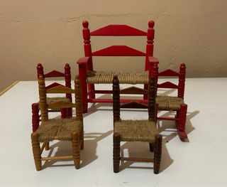 Mini Sillas Madera y Mimbre (Rojo/Marrón)