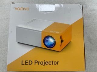 Mini proyector Vamvo LED portátil 06