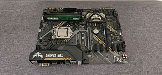 Placa Base ASUS TUF B360-PRO I5 4900f, 8gb RAM