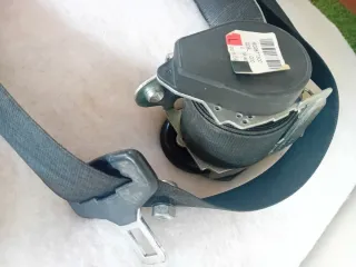 Cinturón delantero izquierdo Mercedes clase A / B